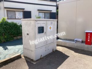 埼玉県のチェーン店で非常用発電機更新工事を実施。発電機選定、土台拡張、移設、下取り、産廃処分費削減、消防対応までワンストップで対応します。