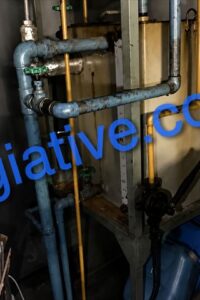 非常用発電機の更新工事で失敗しないための注意点を解説。更新時期の見極め方、搬入出経路、仮設発電機、消防法対応、修理との比較など、専門業者が重要ポイントを詳しく紹介します。
