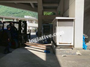岐阜県飛騨市の特別養護老人ホームで実施した非常用発電機更新工事の施工事例をご紹介。始動不良の原因調査から修理・更新の比較提案、消防協議、相見積を経て受注した経緯まで、専門会社ならではの対応を詳しく解説します。